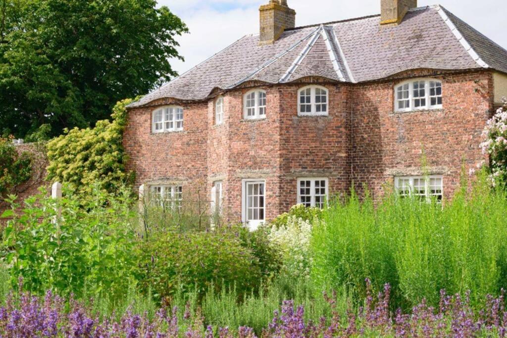 Garden Cottage, سانت جاتين ديه بوا المظهر الخارجي الصورة